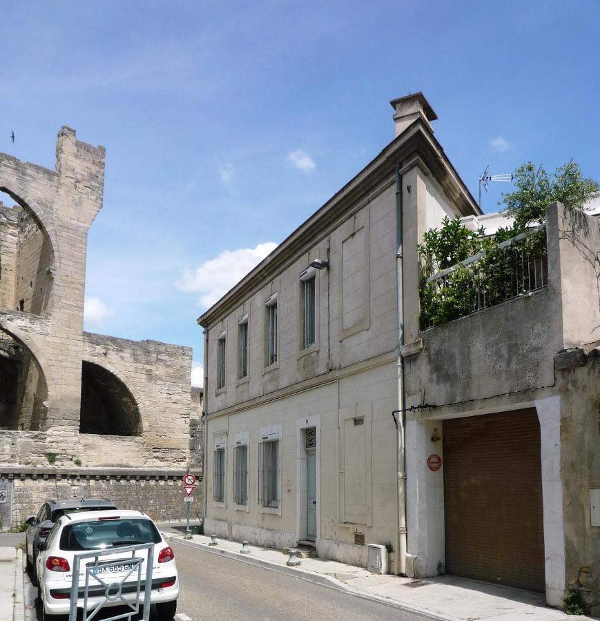 Appartement Avignon Centre Intra Muros Cour Exterieure Parking Prive Gratuit Esterno foto